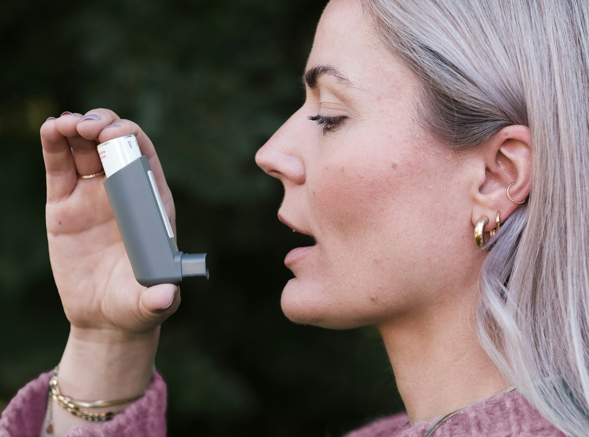 woman with inhaler