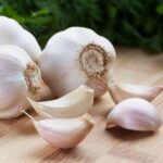 Garlic Health Benefits: Nutrition, Medicinal Uses, and Scientific Evidence